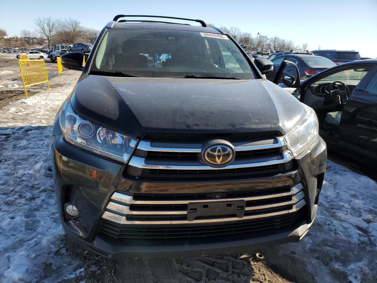 2018 Toyota Highlander VIN 5TDDZRFH0JS804838 Copart auction photo, rear end damage thumbnail 5