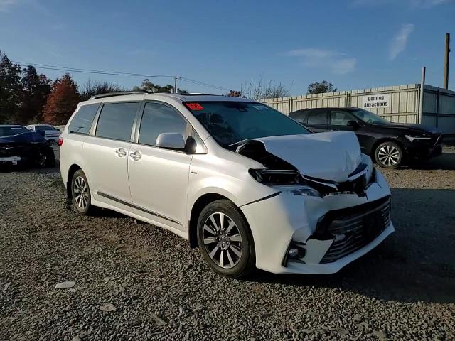 2019 Toyota Sienna VIN 5TDDZ3DC6KS221292 Copart auction photo, front end damage thumbnail 12