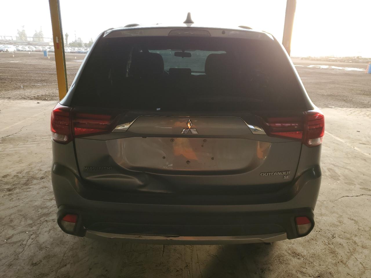 2018 Mitsubishi Outlander VIN JA4AD3A39JZ016594 Copart auction photo, front end damage thumbnail 6