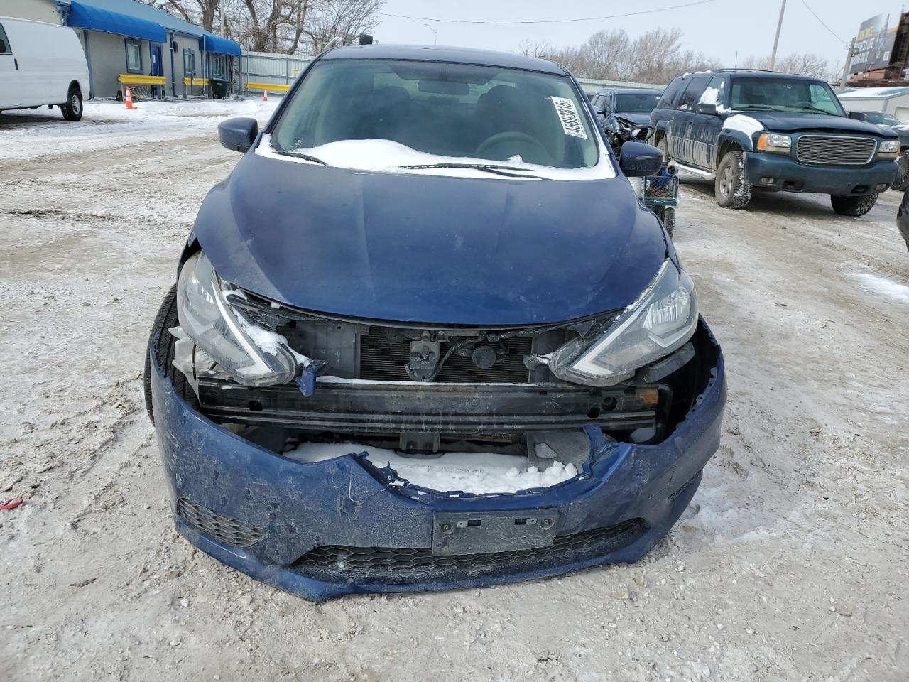 2017 Nissan Sentra VIN 3N1AB7AP4HY223763 Copart auction photo, front end damage thumbnail 5
