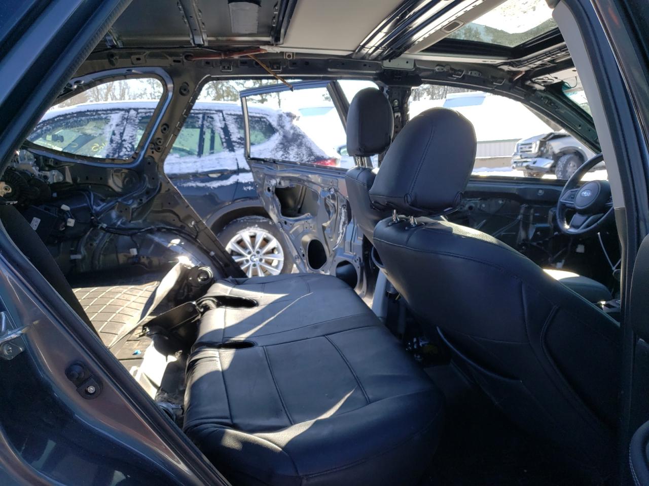 2019 Subaru Outback VIN 4S4BSAHC2K3266012 Copart auction photo, rear end / side damage thumbnail 10
