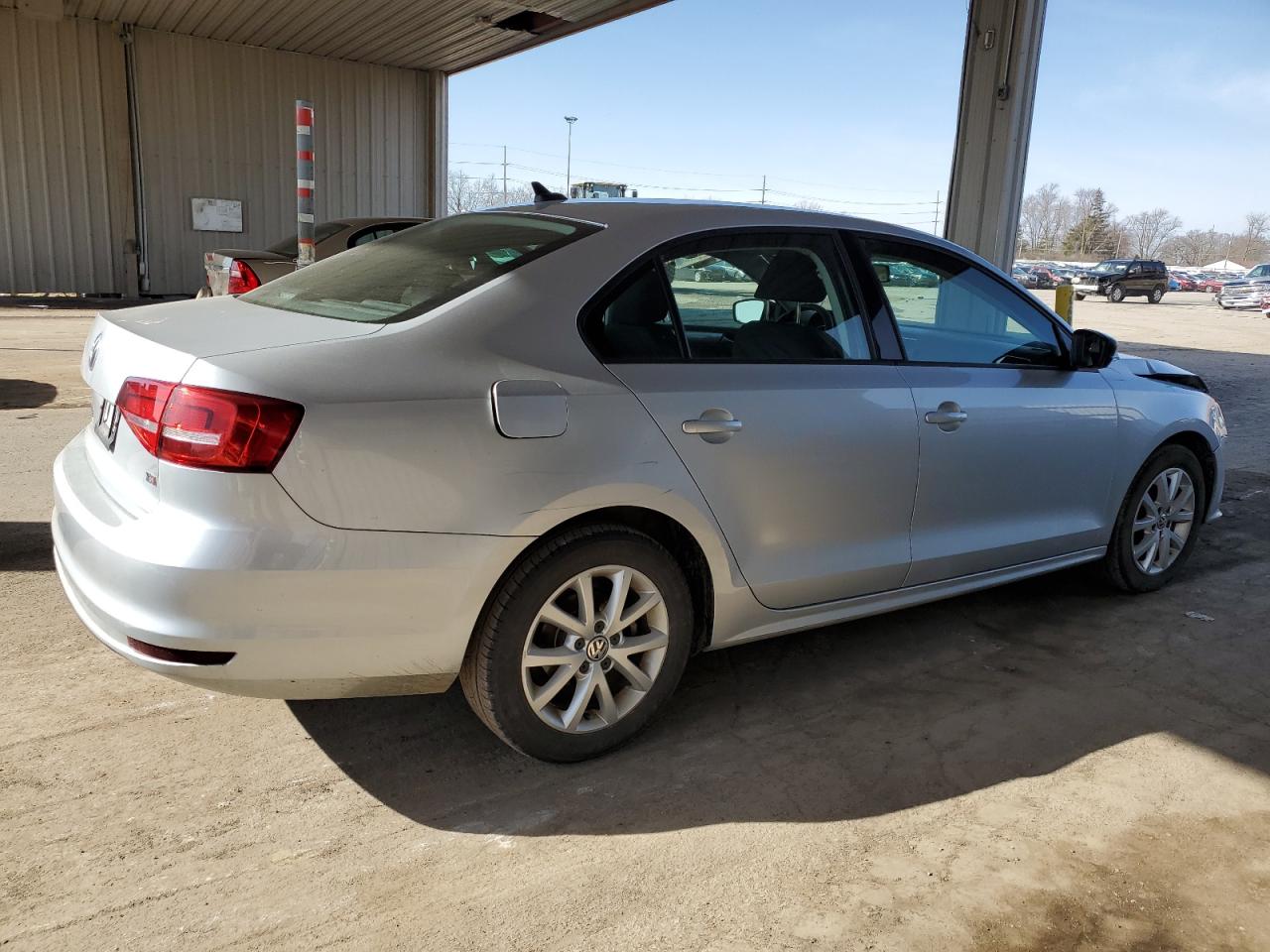 2015 Volkswagen Jetta VIN 3VWD17AJ8FM252256 Copart auction photo, front end damage thumbnail 3