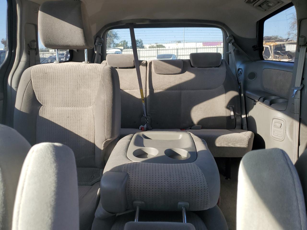 2010 Toyota Sienna VIN 5TDKK4CC9AS328578 Copart auction photo, rear end / minor dent/scratches damage thumbnail 10
