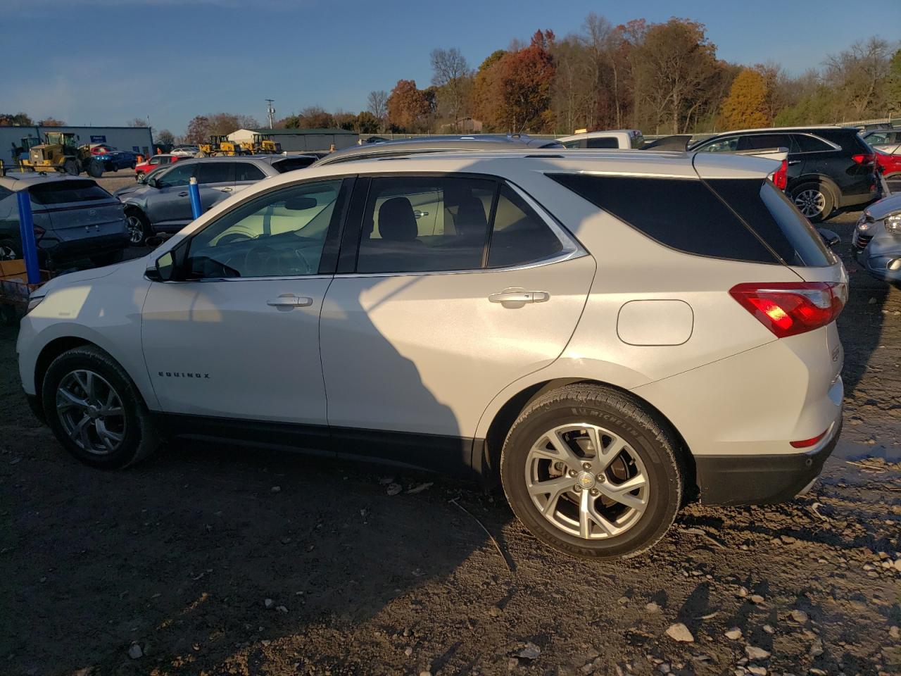 2018 Chevrolet Equinox VIN 2GNAXKEX4J6165664 Copart auction photo, rear end damage thumbnail 2