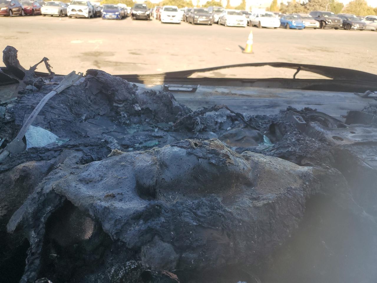 2014 Ford Escape VIN 1FMCU0JX6EUA84740 Copart auction photo, burn / missing/altered vin damage thumbnail 9