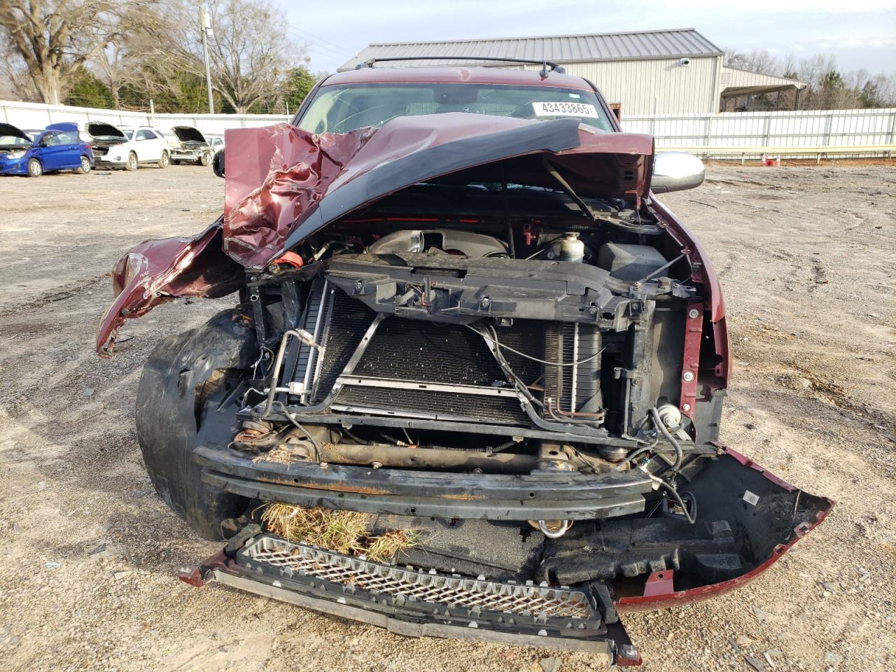 2008 Chevrolet Tahoe VIN 1GNFK13028J198986 Copart auction photo, front end / side damage thumbnail 5