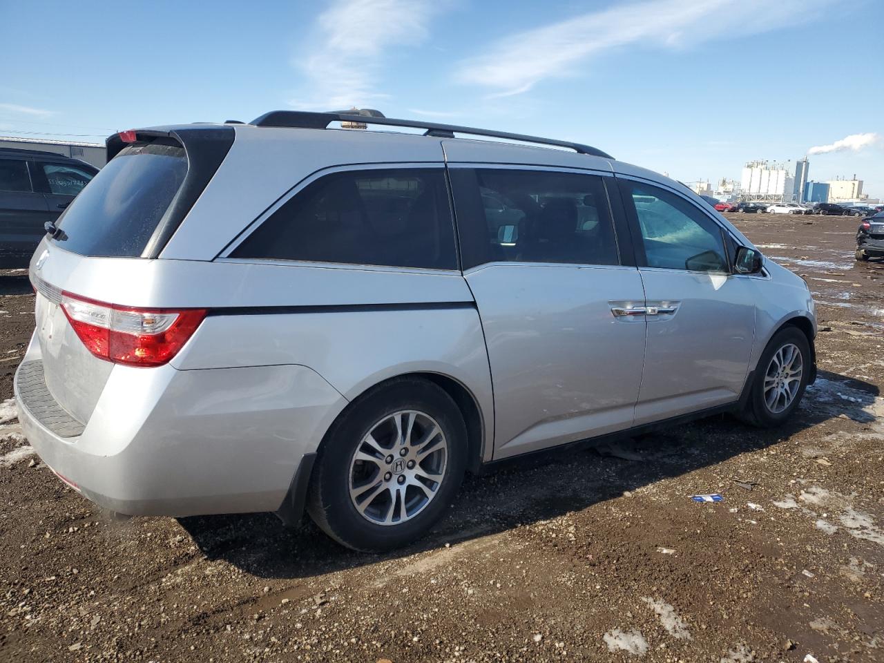 2011 Honda Odyssey VIN 5FNRL5H69BB041073 Copart auction photo, front end damage thumbnail 3