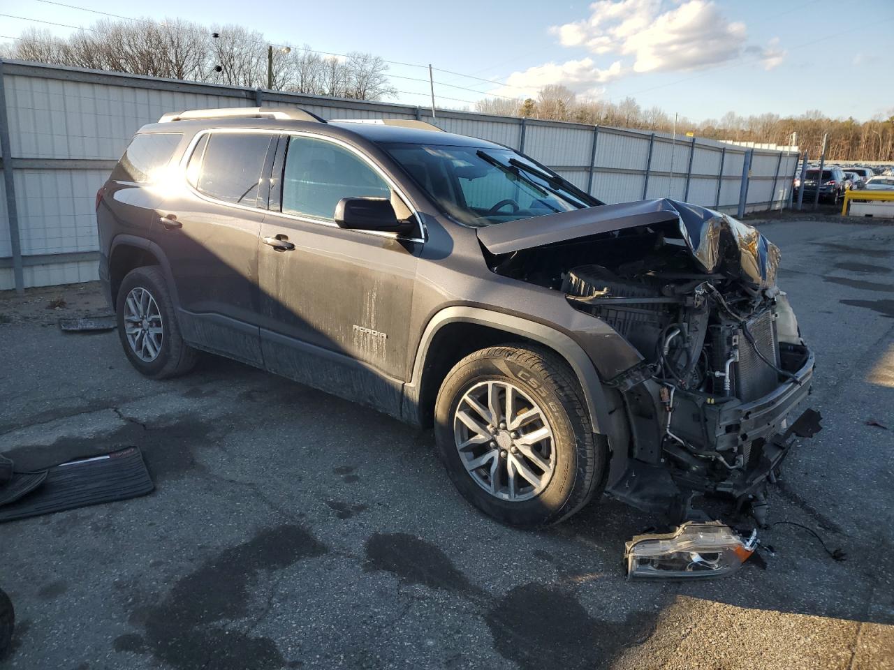 2018 GMC Acadia VIN 1GKKNSLS5JZ205267 Copart auction photo, front end damage thumbnail 4