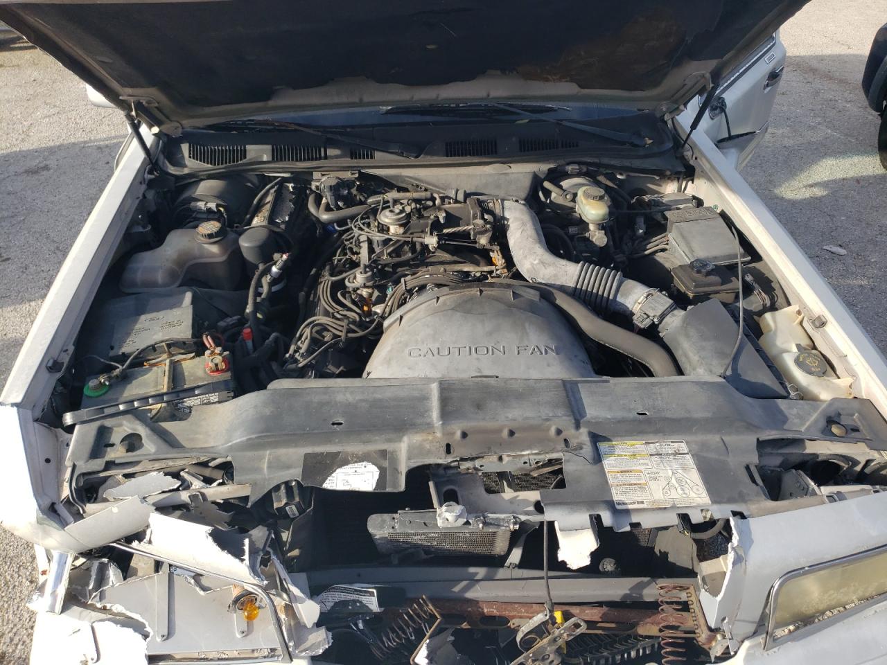 1997 Lincoln Town Car VIN 1LNLM81W7VY643811 Copart auction photo, front end / side damage thumbnail 11