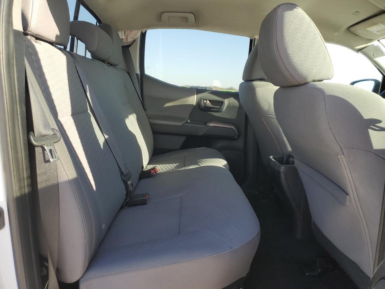 2020 Toyota Tacoma VIN 3TYAZ5CN5LT000905 Copart auction photo, front end / minor dent/scratches damage thumbnail 10