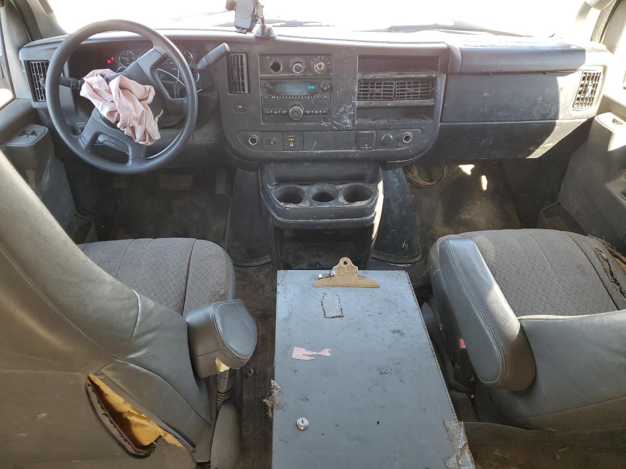 2017 Chevrolet Express VIN 1GCWGAFF0H1119776 Copart auction photo, front end damage thumbnail 8