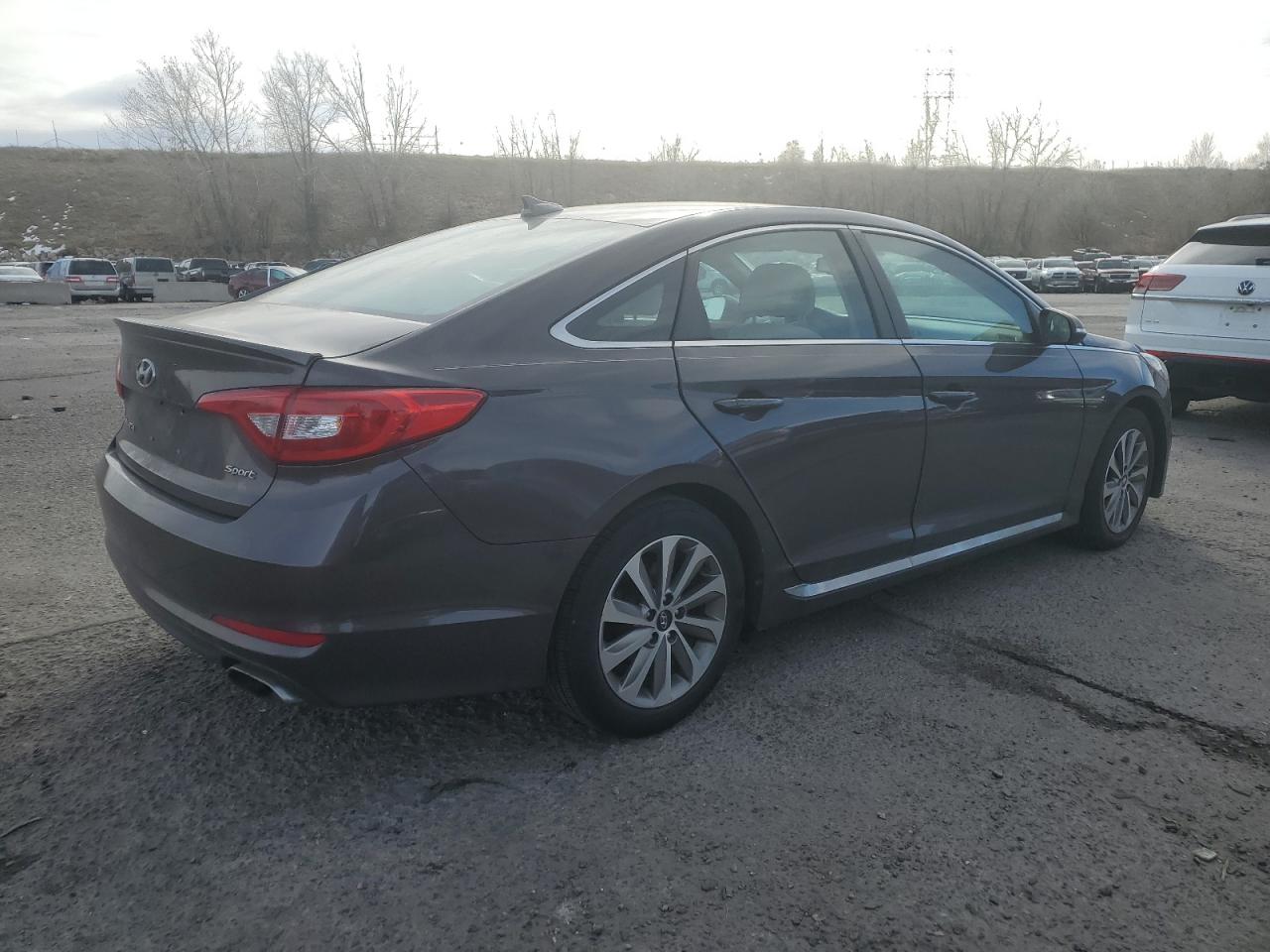 2016 Hyundai Sonata VIN 5NPE34AF5GH331872 Copart auction photo, undercarriage damage thumbnail 3