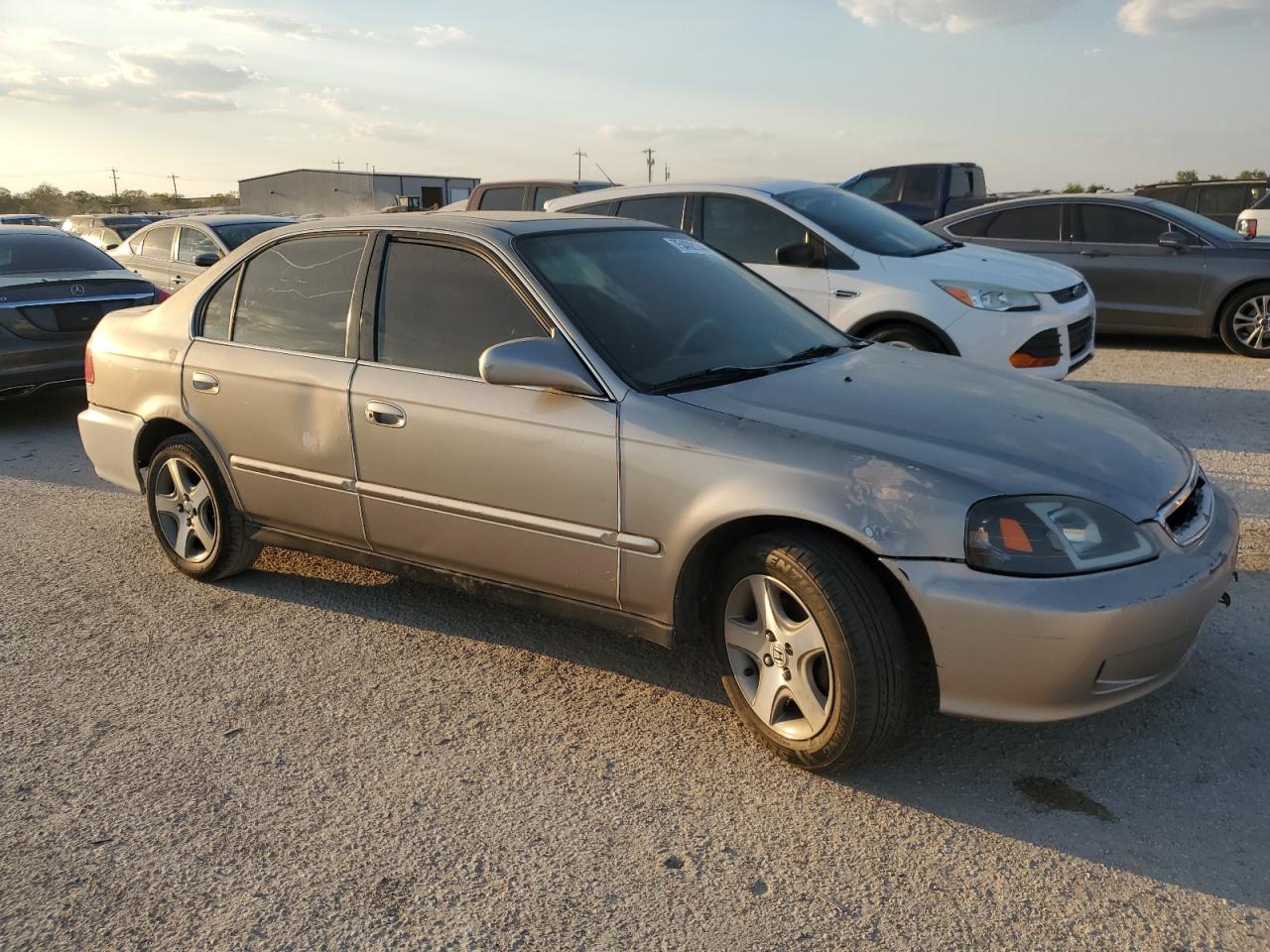2000 Honda Civic VIN 1HGEJ8547YL050905 Copart auction photo, minor dent/scratches damage thumbnail 4