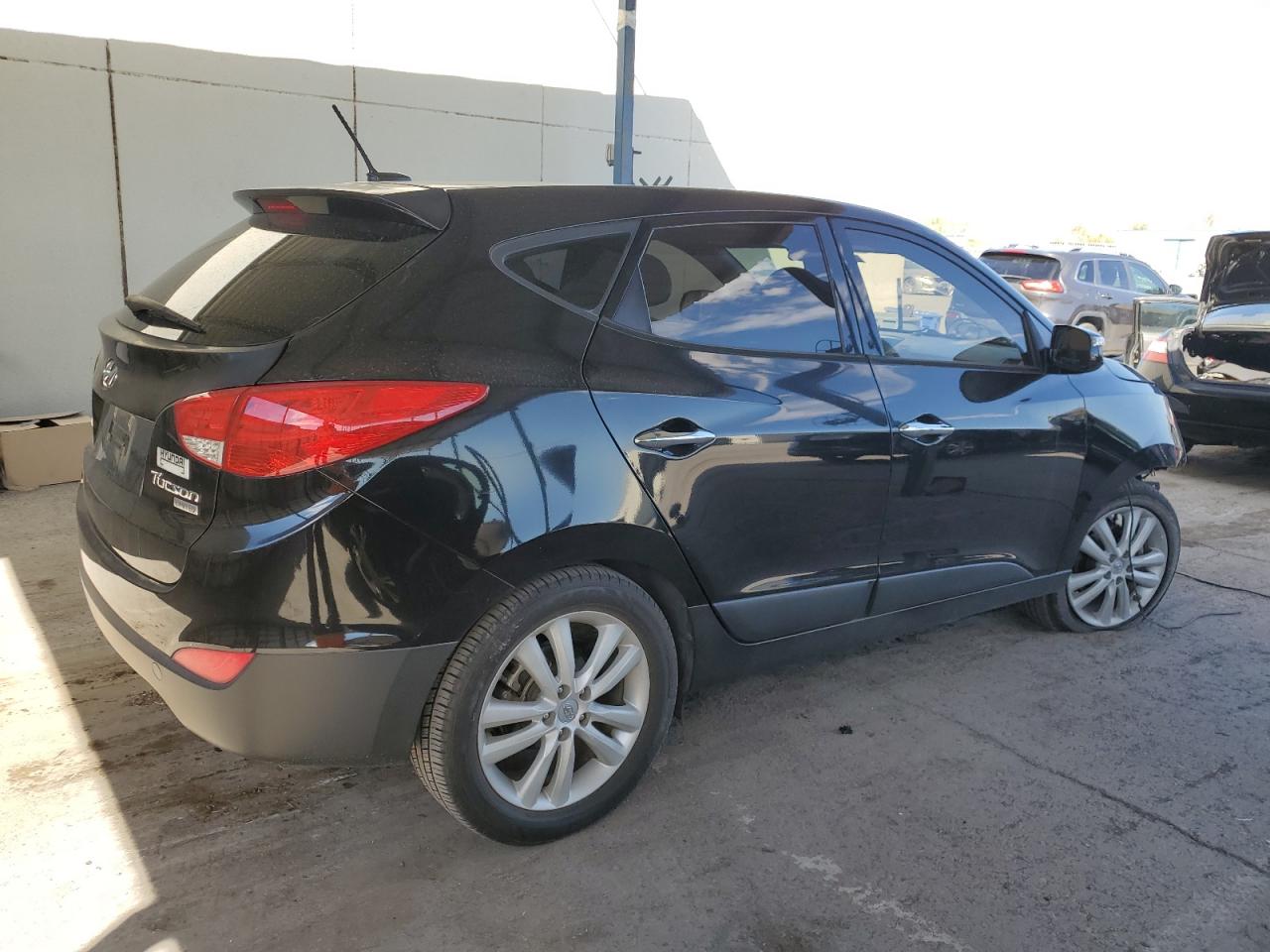 2012 Hyundai Tucson VIN KM8JU3AC3CU499775 Copart auction photo, front end damage thumbnail 3