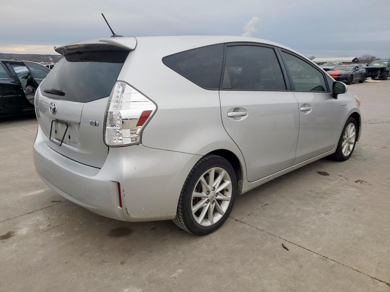 2012 Toyota Prius VIN JTDZN3EU4C3178972 Copart auction photo, minor dent/scratches damage thumbnail 3