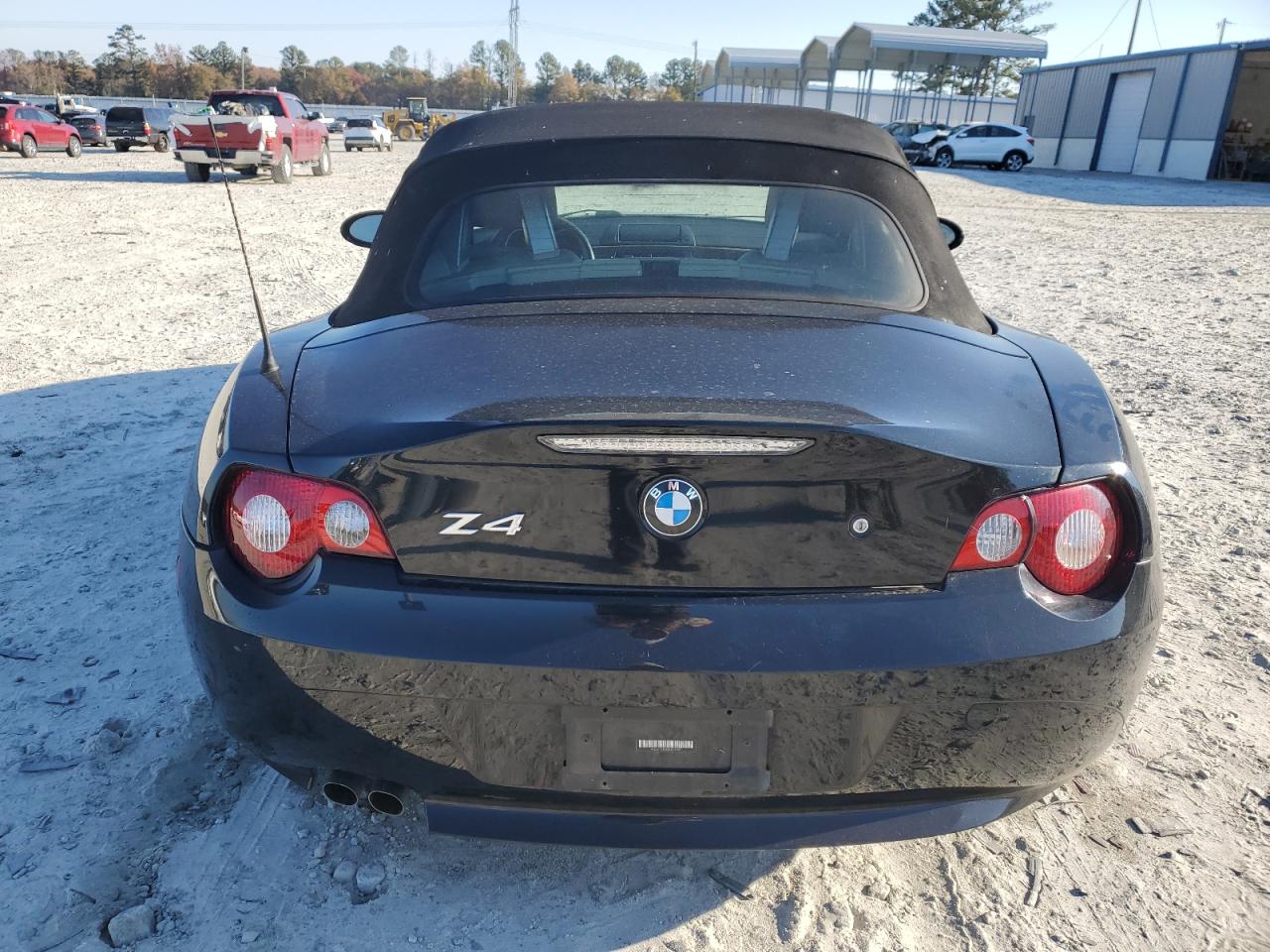 2005 BMW Z4 VIN 4USBT33555LS55039 Copart auction photo, front end / minor dent/scratches damage thumbnail 6