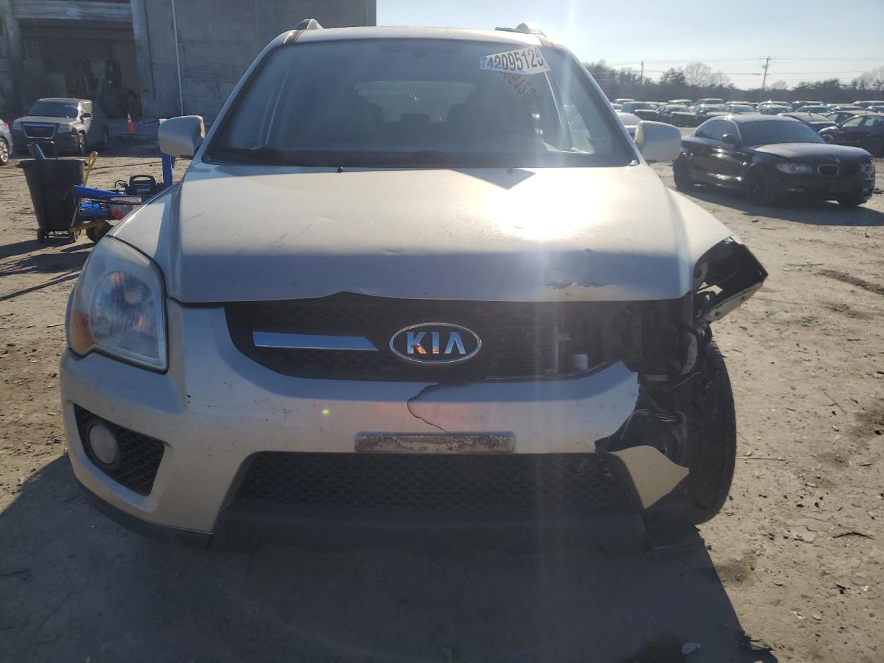 2009 KIA Sportage VIN KNDJE723097636671 Copart auction photo, front end / side damage thumbnail 5