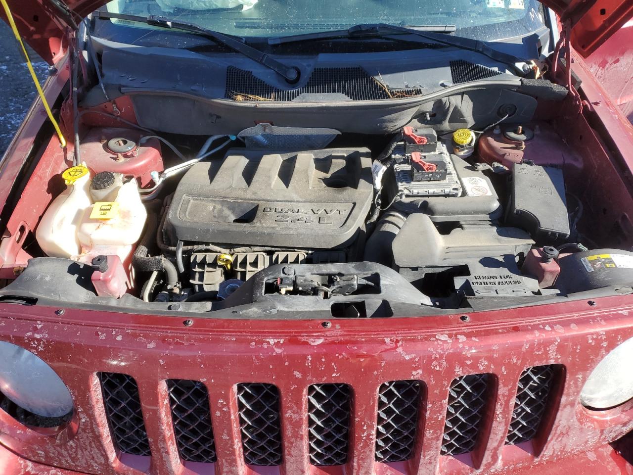 2014 Jeep Liberty (Patriot) VIN 1C4NJRFBXED869530 Copart auction photo, front end / side damage thumbnail 13