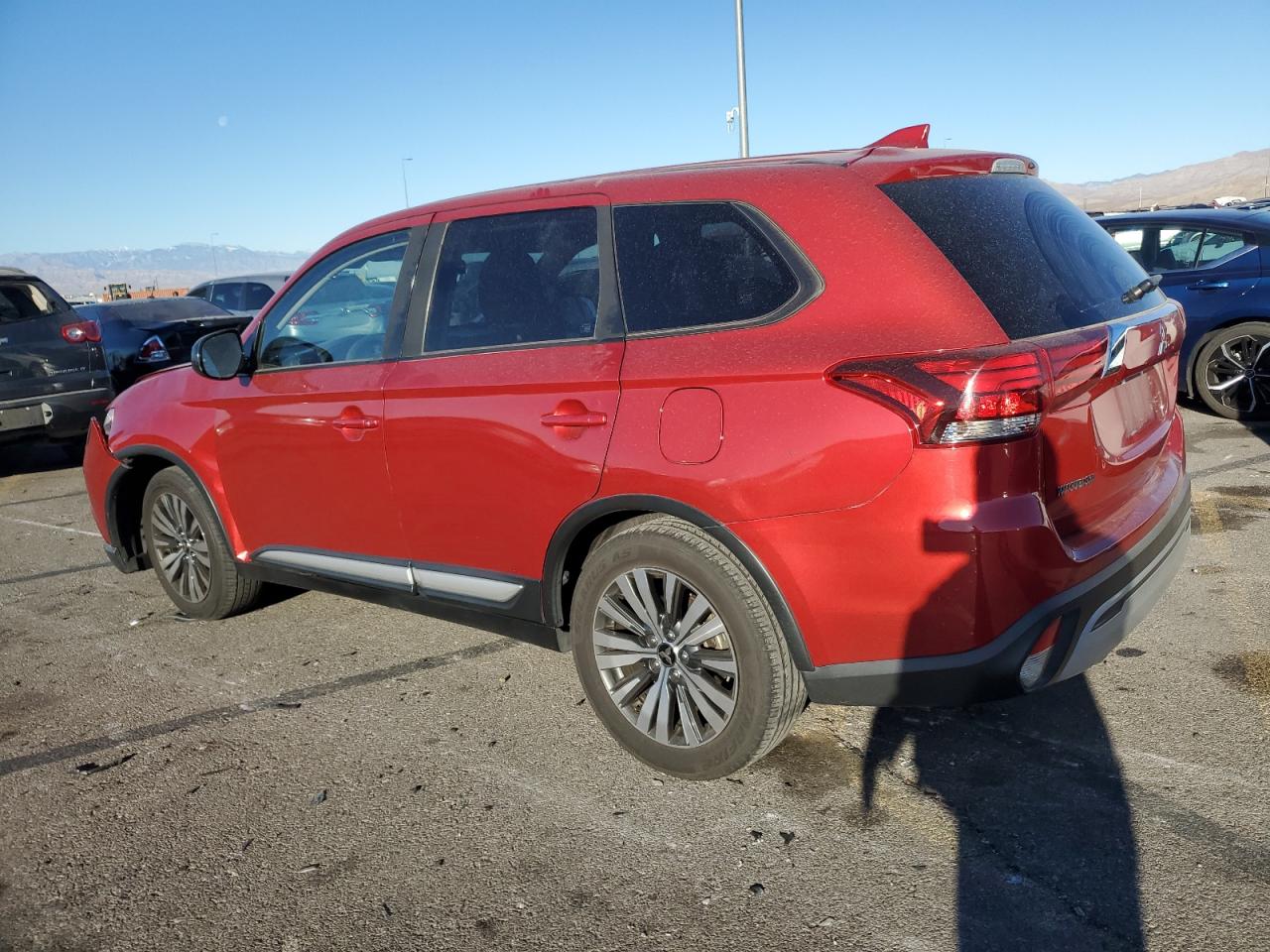 2019 Mitsubishi Outlander VIN JA4AD2A36KZ055266 Copart auction photo, front end damage thumbnail 2
