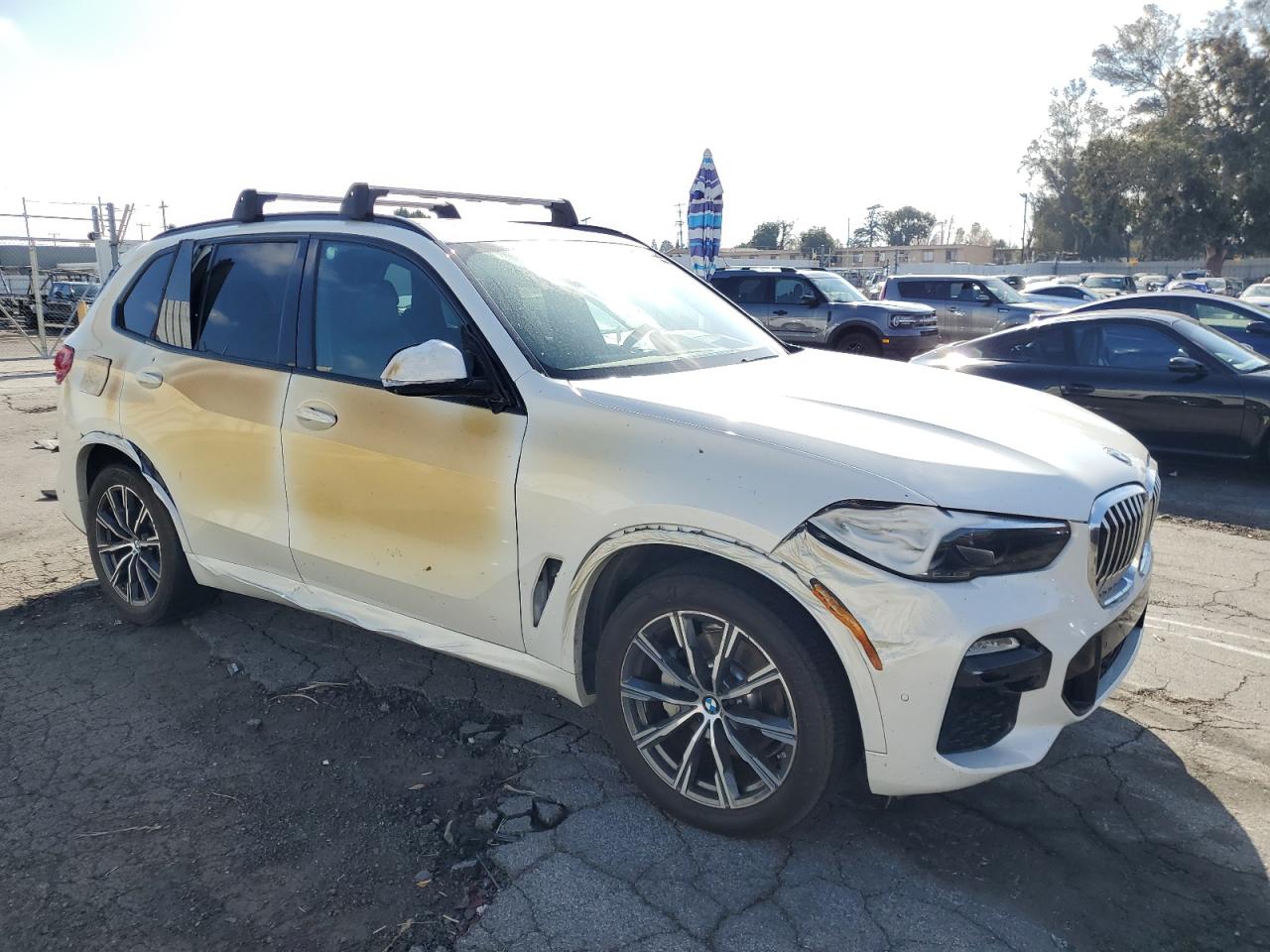 2020 BMW X5 VIN 5UXCR6C05L9C83997 Copart auction photo, burn / minor dent/scratches damage thumbnail 4
