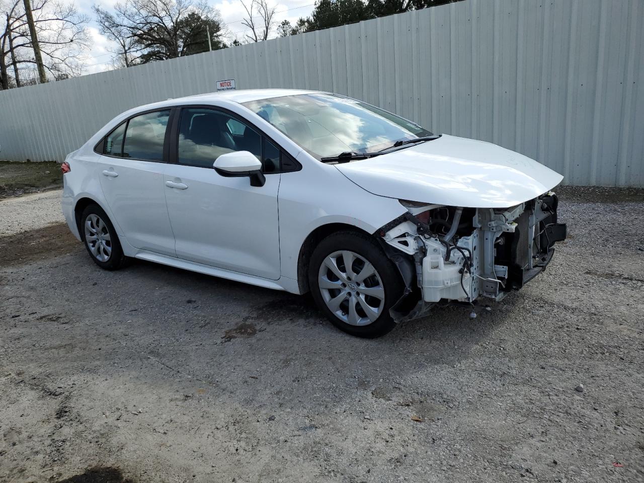 2021 Toyota Corolla VIN 5YFEPMAE8MP251332 Copart auction photo, front end damage thumbnail 4
