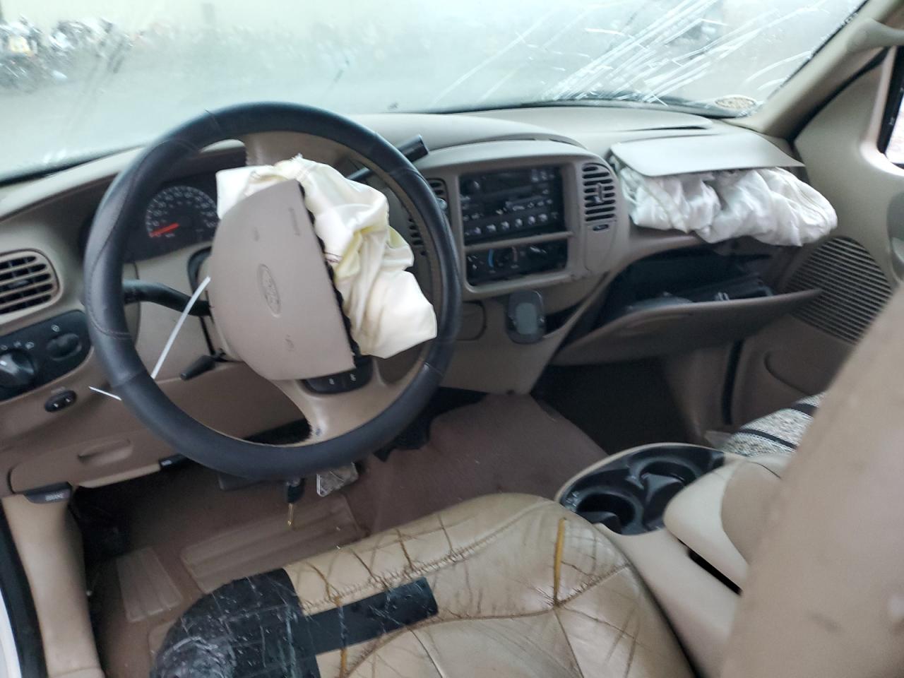 2001 Ford F-150 VIN 1FTRW07L11KD65640 Copart auction photo, side damage thumbnail 8