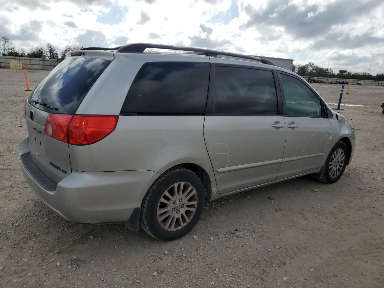 2009 Toyota Sienna VIN 5TDZK22C19S259109 Copart auction photo, all over damage thumbnail 3
