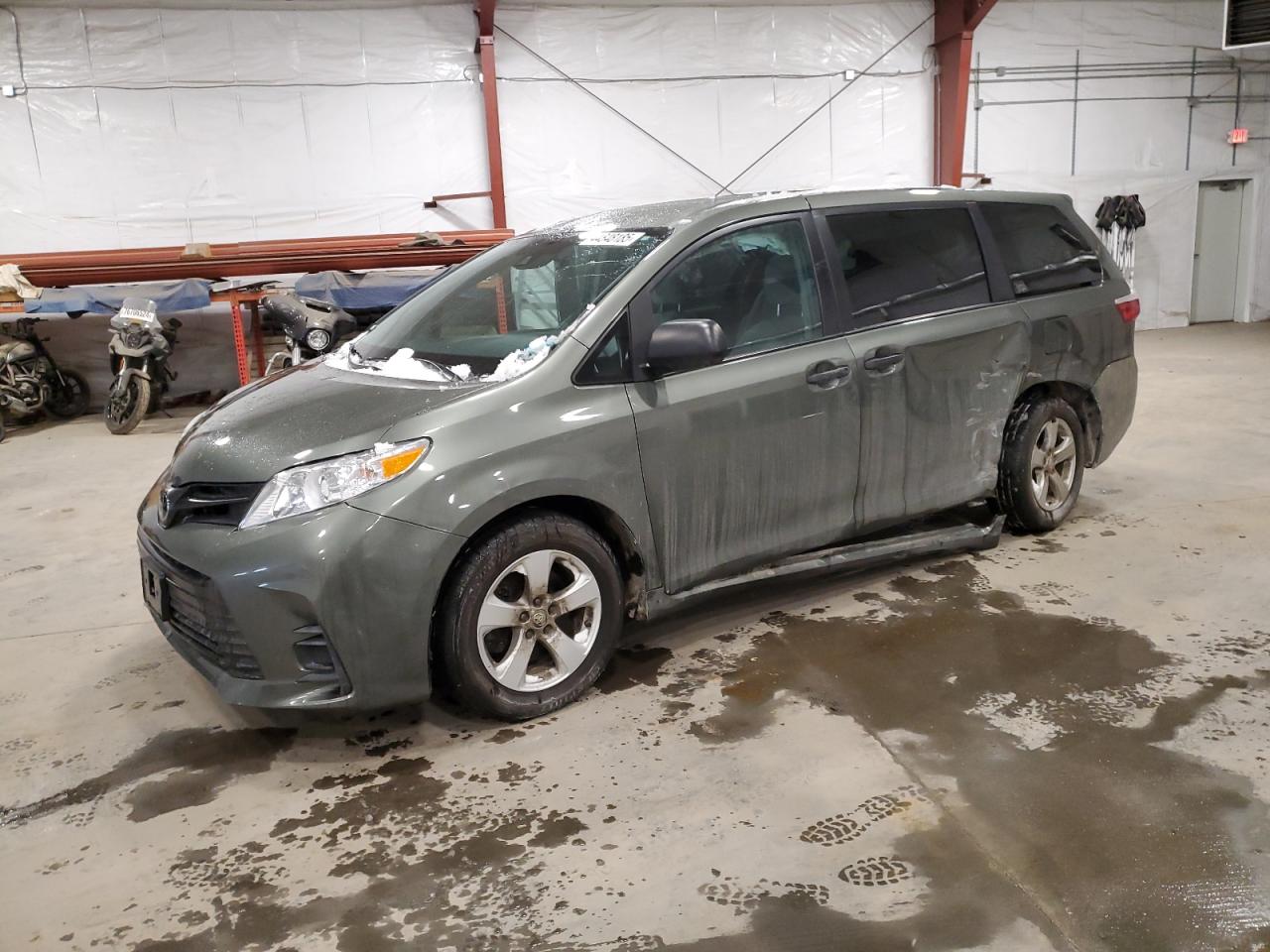 2019 Toyota Sienna VIN 5TDZZ3DC0KS993549