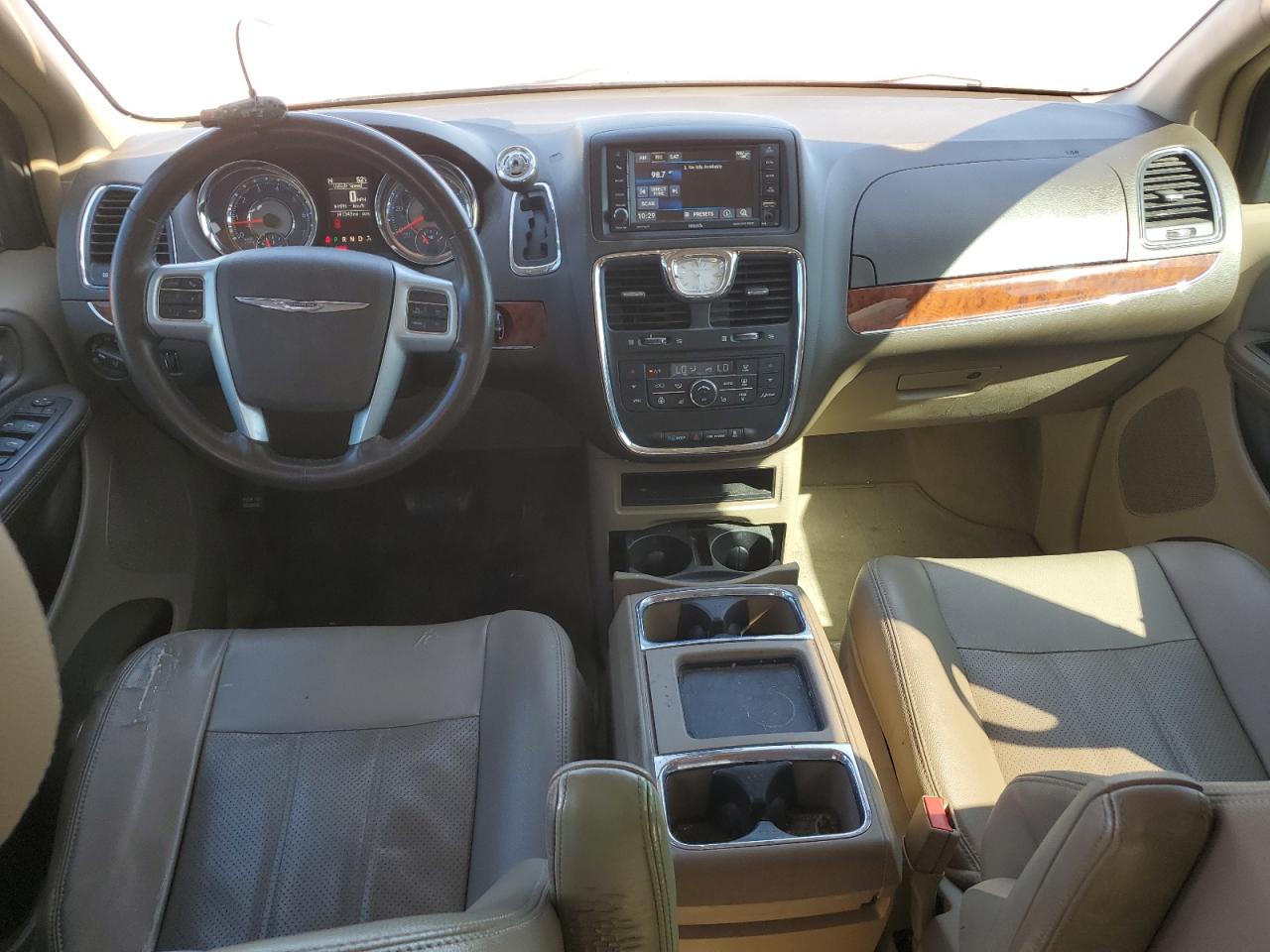 2014 Chrysler Town & Country VIN 2C4RC1CG7ER133378 Copart auction photo, minor dent/scratches damage thumbnail 8