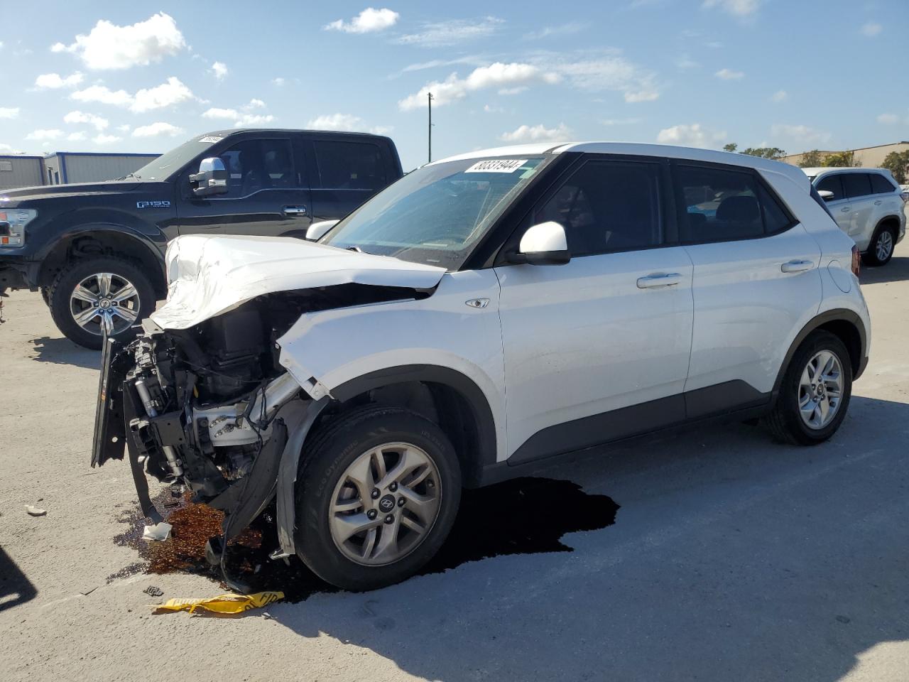 2022 Hyundai Venue VIN KMHRB8A35NU153963 - Copart auction photo