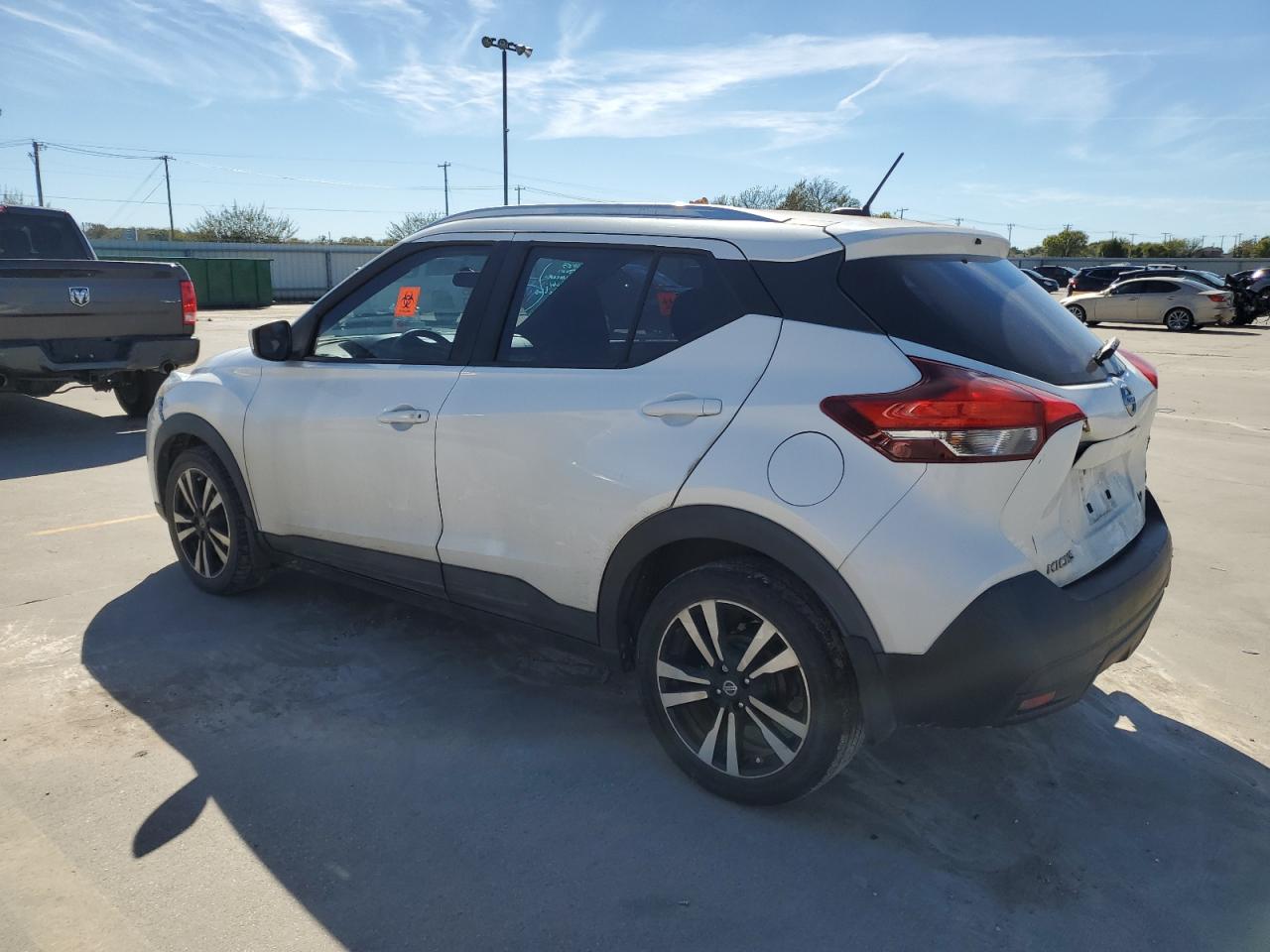 2019 Nissan Kicks VIN 3N1CP5CU9KL495621 Copart auction photo, front end / rear end damage thumbnail 2