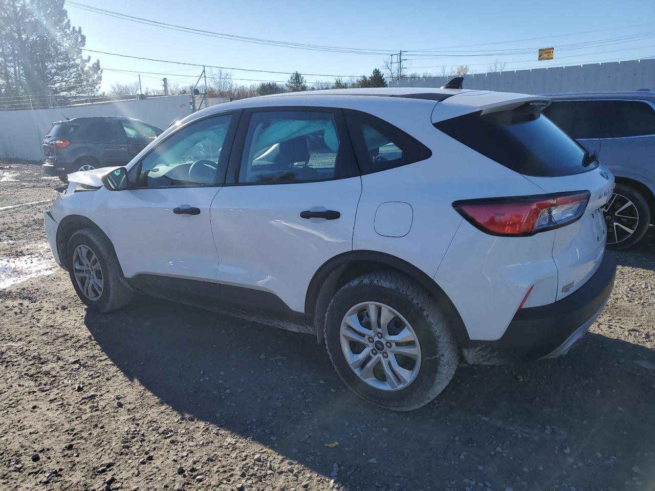 2022 Ford Escape VIN 1FMCU9F69NUA93016 Copart auction photo, front end damage thumbnail 2