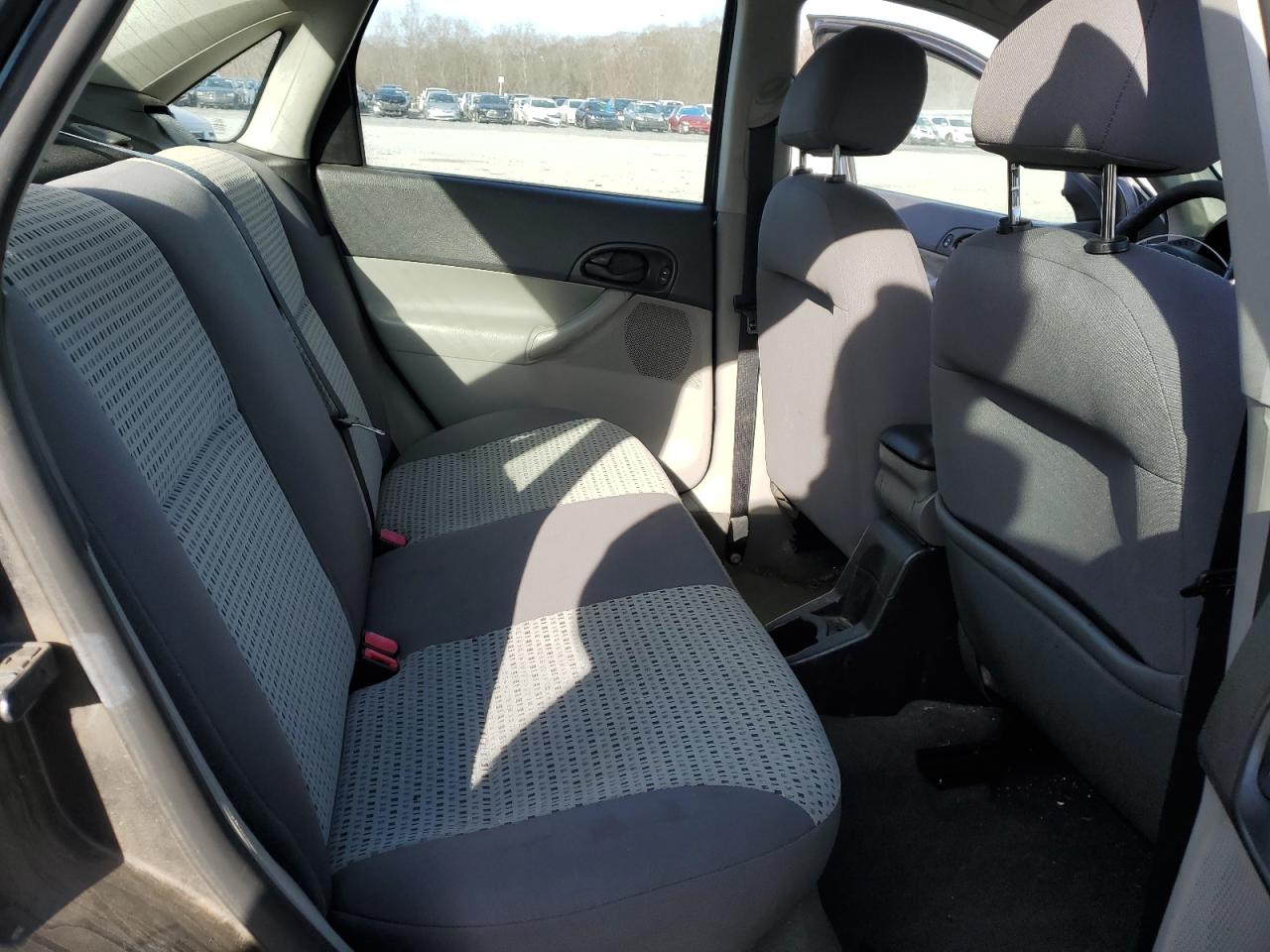 2007 Ford Focus VIN 1FAFP34NX7W348348 Copart auction photo, side / front end damage thumbnail 10