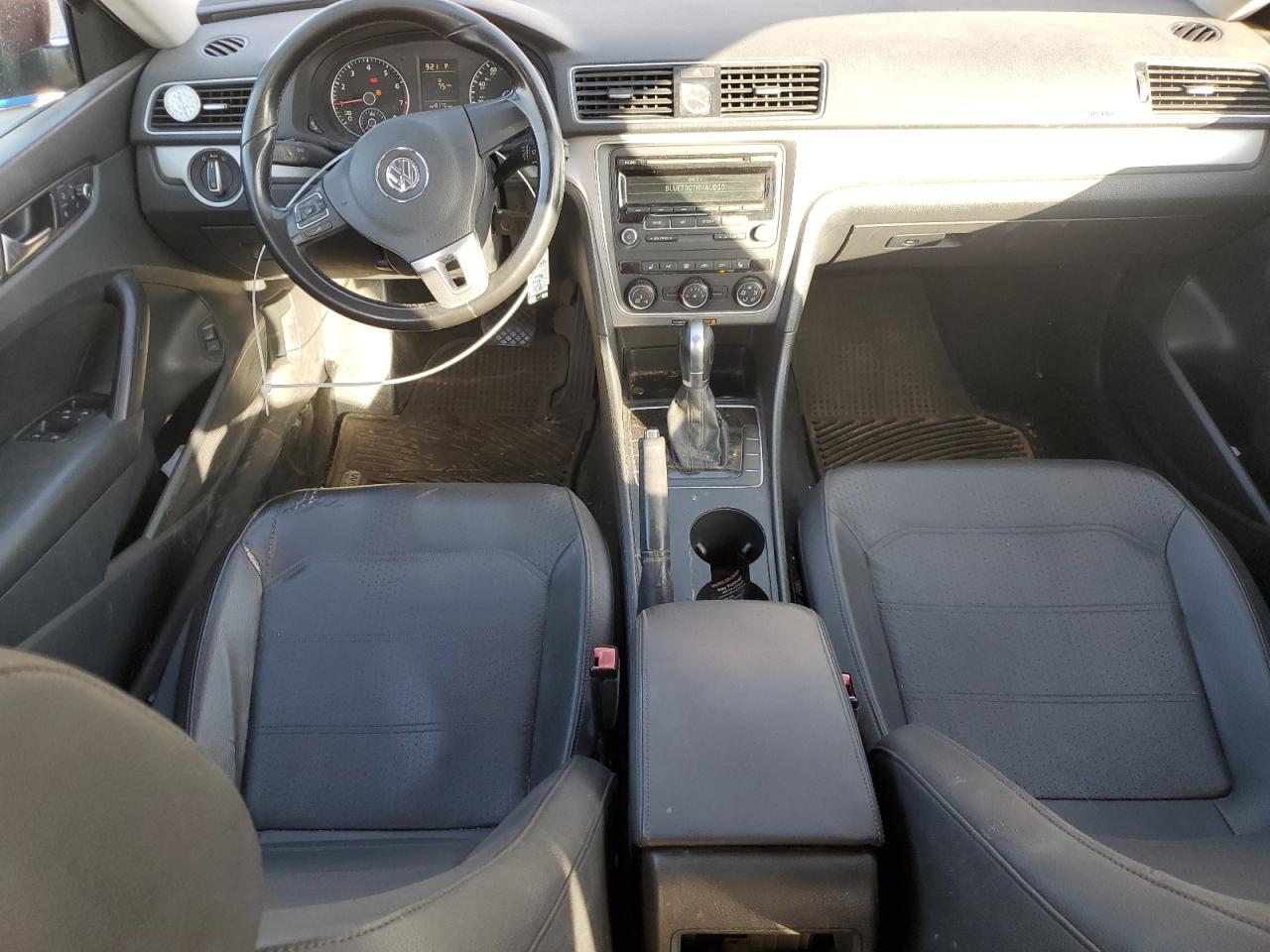 2015 Volkswagen Passat VIN 1VWAT7A37FC057264 Copart auction photo, side damage thumbnail 8