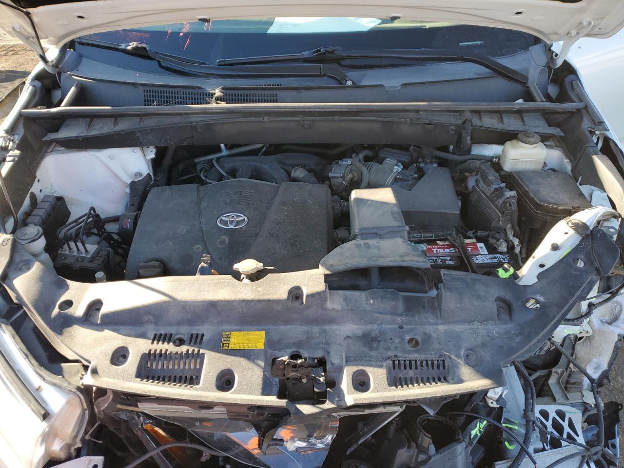 2017 Toyota Highlander VIN 5TDJZRFH8HS420884 Copart auction photo, front end damage thumbnail 14