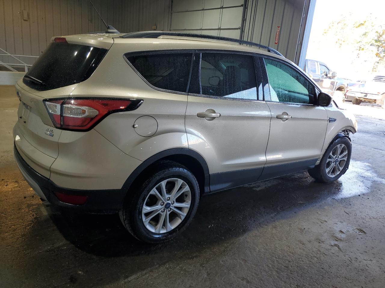 2018 Ford Escape VIN 1FMCU9HD7JUD11881 Copart auction photo, front end / side damage thumbnail 3