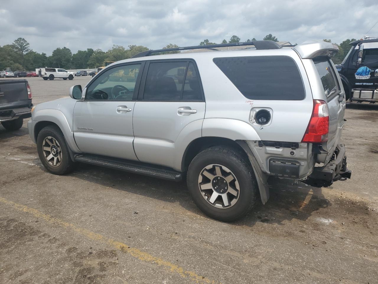 2006 Toyota 4Runner VIN JTEBT17R260062272 Copart auction photo, rear end damage thumbnail 2