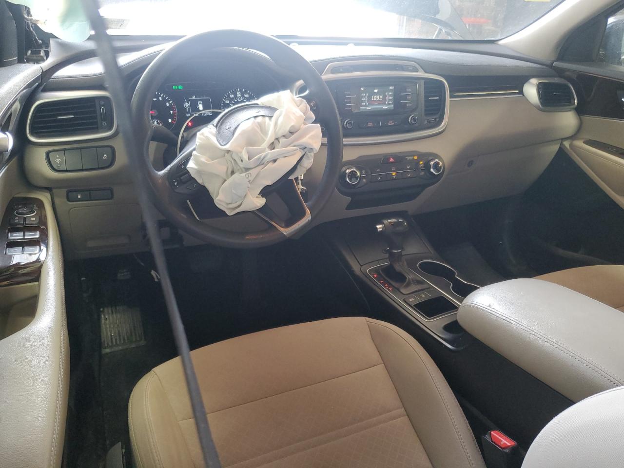 2016 KIA Sorento VIN 5XYPGDA56GG141302 Copart auction photo, front end damage thumbnail 8