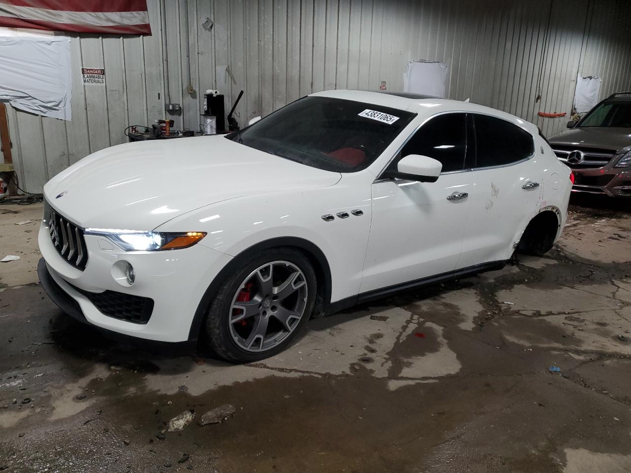 2017 Maserati Levante VIN ZN661XUA2HX263241 - Copart auction photo