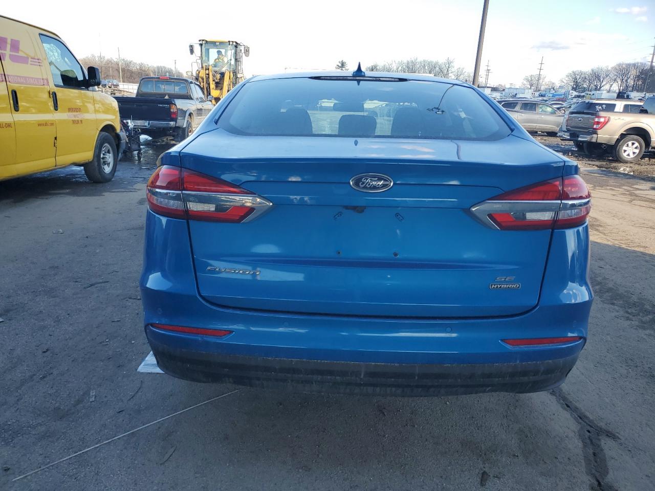 2020 Ford Fusion VIN 3FA6P0LU8LR129408 Copart auction photo, front end / side damage thumbnail 6