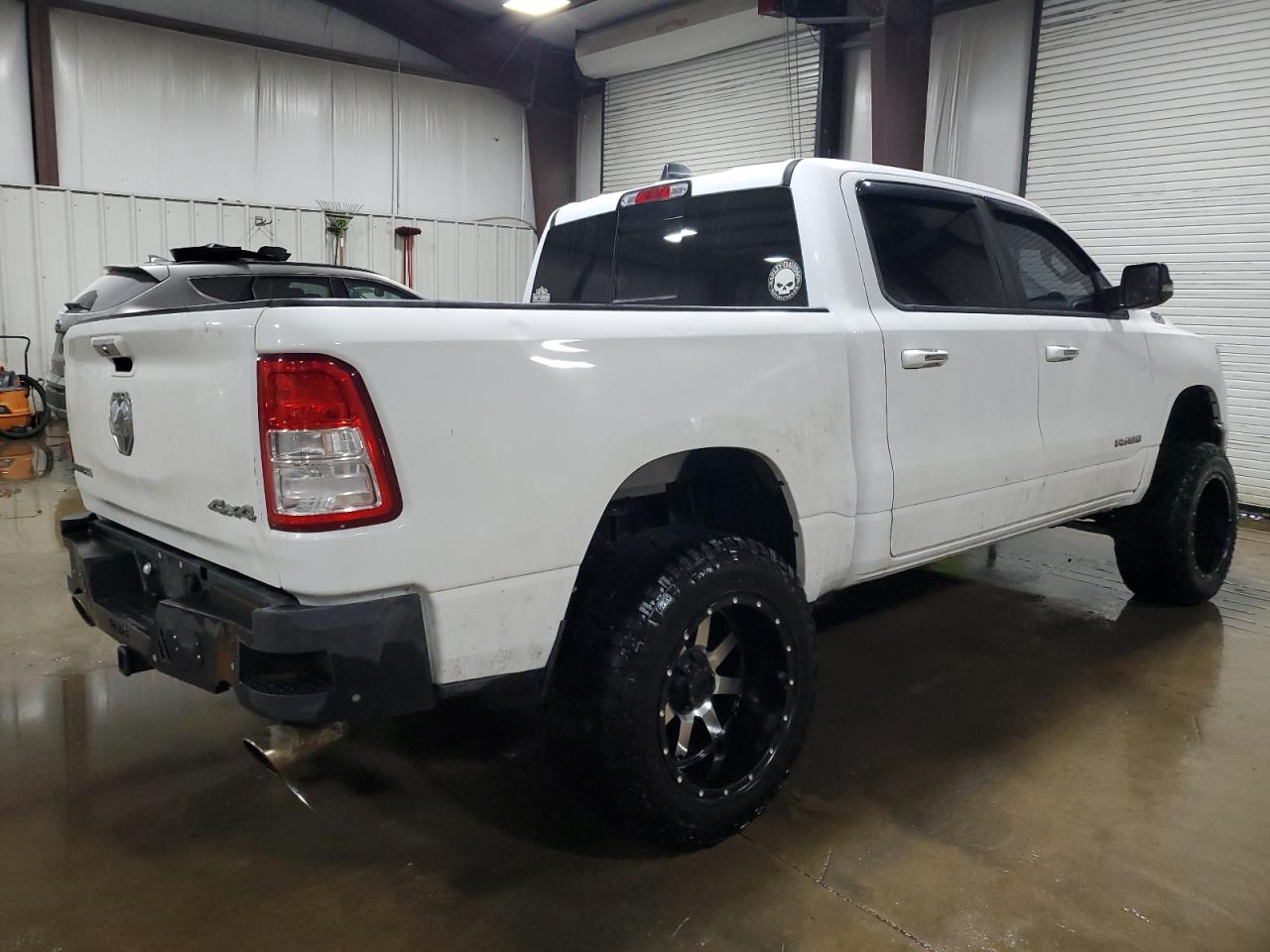 2019 RAM 1500 VIN 1C6SRFFT3KN697602 Copart auction photo, side / undercarriage damage thumbnail 3