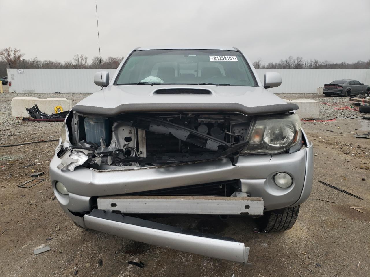 2011 Toyota Tacoma VIN 3TMLU4EN1BM070586 Copart auction photo, front end damage thumbnail 5