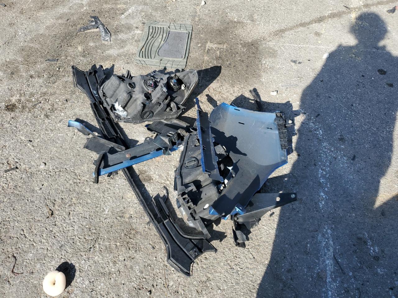 2016 Toyota Tacoma VIN 3TMCZ5AN2GM021515 Copart auction photo, front end damage thumbnail 14
