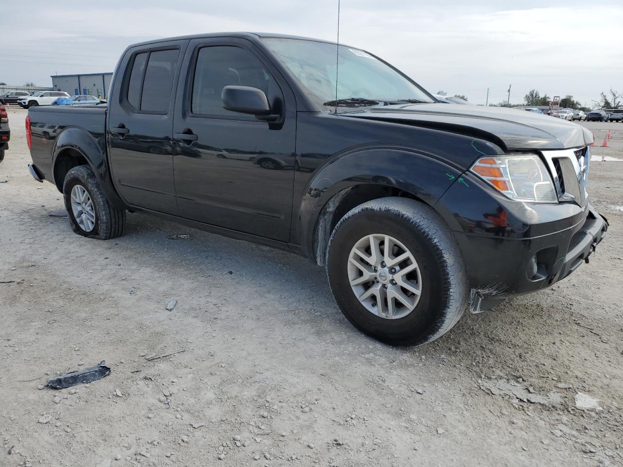 2019 Nissan Navara (Frontier) VIN 1N6AD0ER3KN786735 Copart auction photo, front end / minor dent/scratches damage thumbnail 4