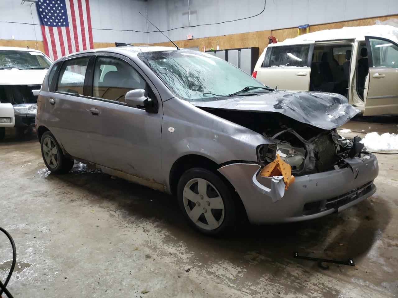 2006 Chevrolet Aveo VIN KL1TD66636B621754 Copart auction photo, front end / minor dent/scratches damage thumbnail 4