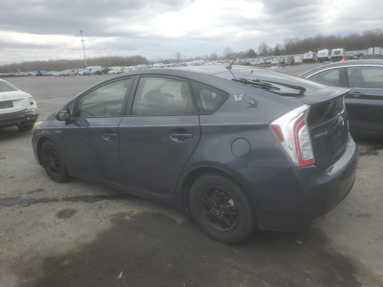 2013 Toyota Prius VIN JTDKN3DU2D1723647 Copart auction photo, front end / rear end damage thumbnail 2