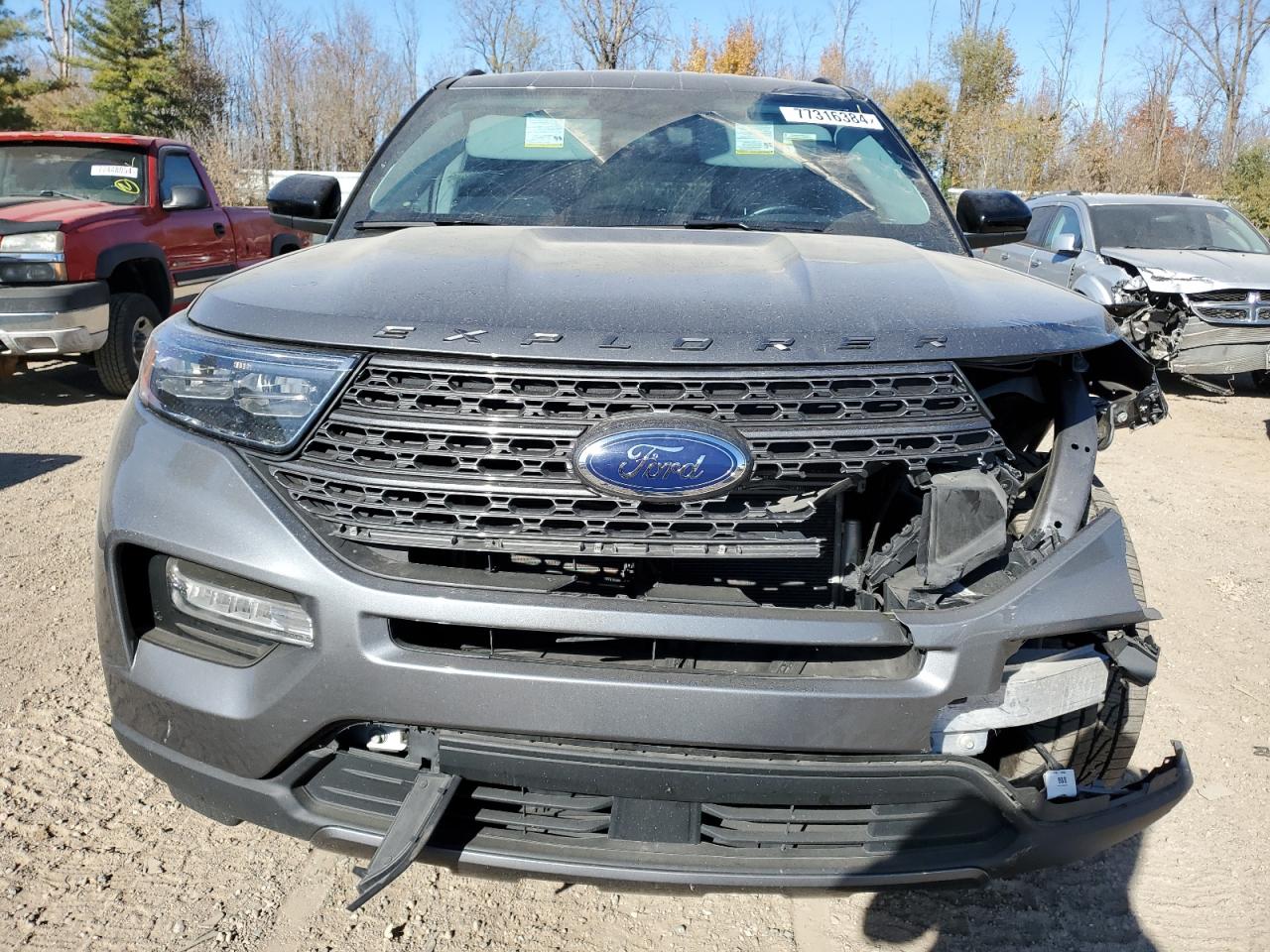 2022 Ford Explorer VIN 1FMSK8DH6NGB32420 Copart auction photo, front end / side damage thumbnail 5