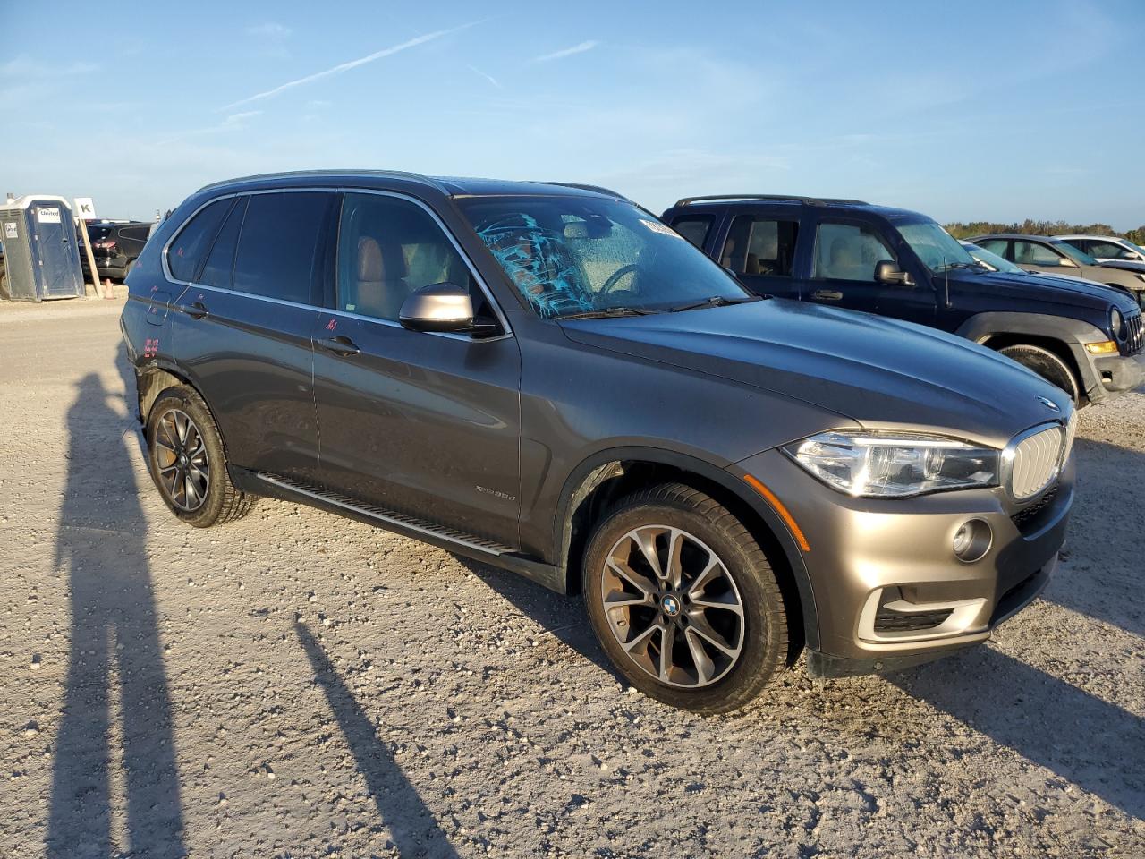 2017 BMW X5 VIN 5UXKS4C3XH0U05860 Copart auction photo, rear end damage thumbnail 4