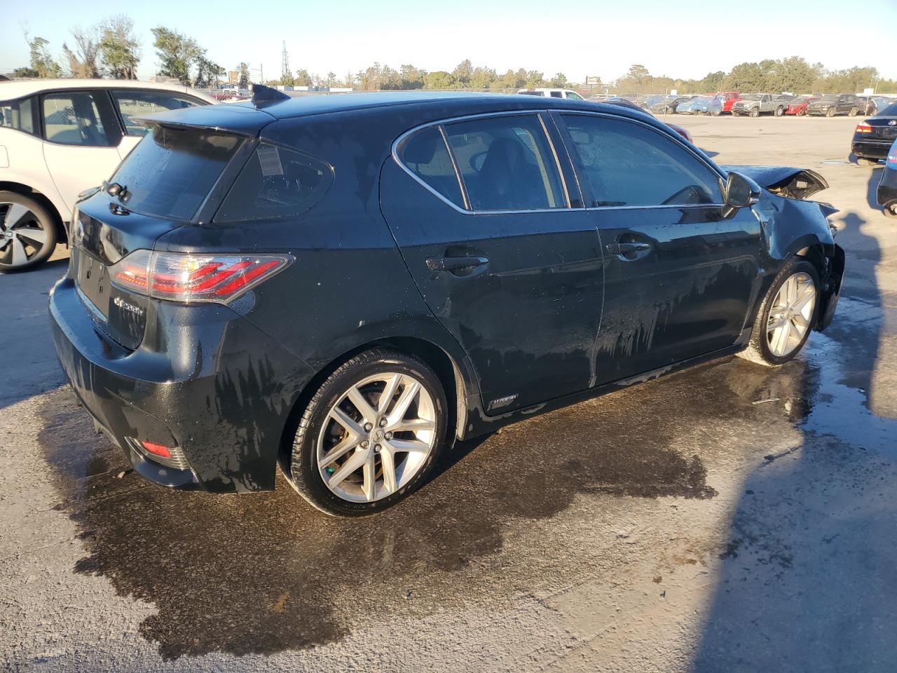 2017 Lexus CT VIN JTHKD5BH3H2293064 Copart auction photo, front end / side damage thumbnail 3