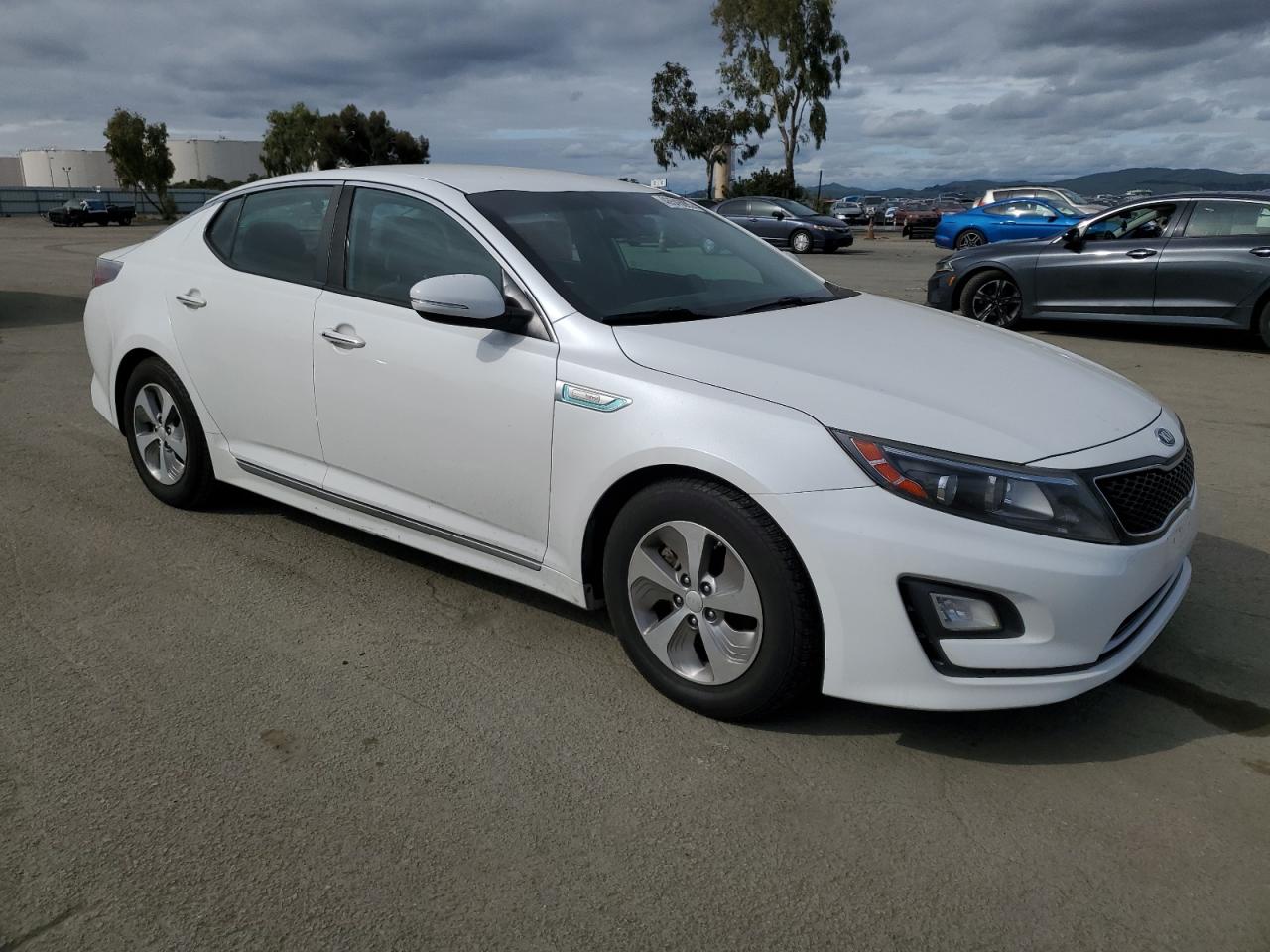 2016 KIA Optima VIN KNAGM4AD7G5095775 Copart auction photo, rear end damage thumbnail 4